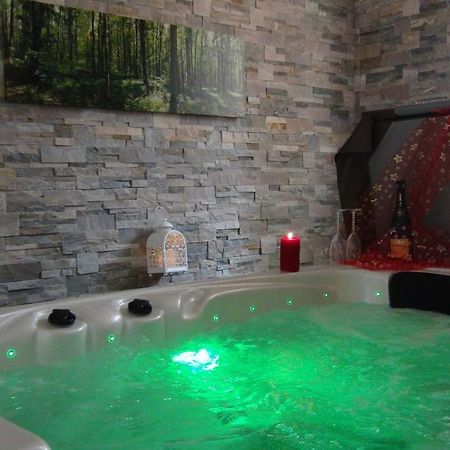 Le Clos Des Tilleuls La Vendelee Экстерьер фото